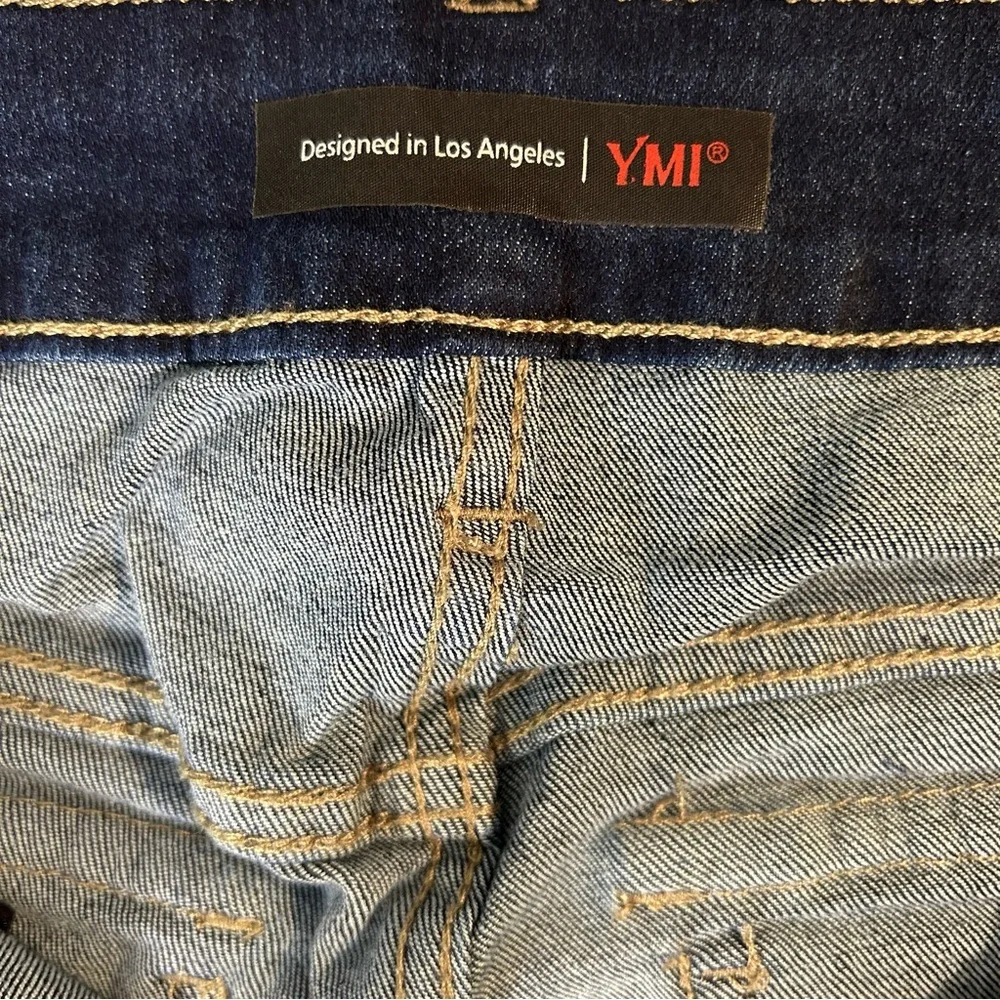 YMI Women's Bootcut Jeans Size 16 Mid Rise Dark Wash Slimming Stretch NWT